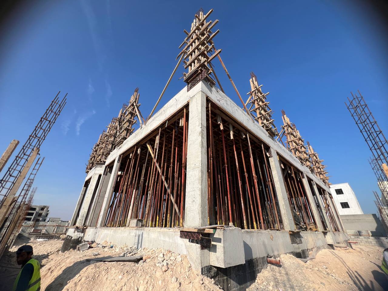 Photo 5850660693664187112 Y